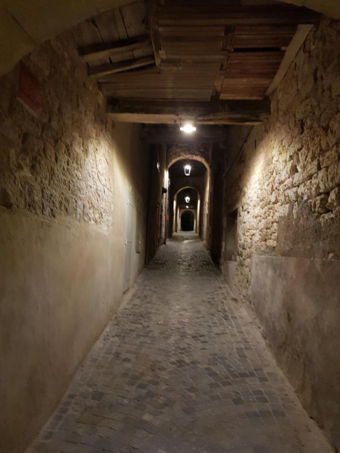 39 Tour De Ville Monflanquin Exterior photo